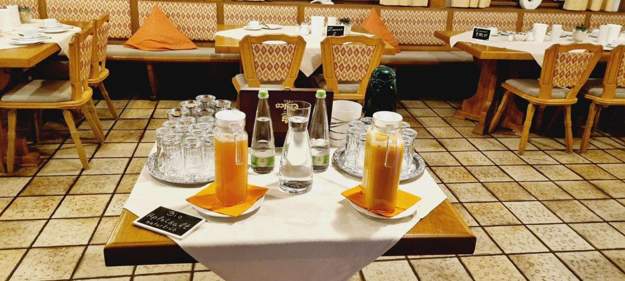 שוורצאך אם מיין Hotel Schwarzes Ross מראה חיצוני תמונה