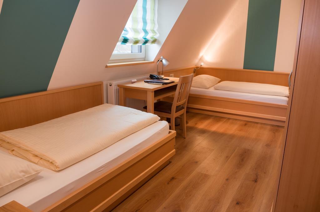 שוורצאך אם מיין Hotel Schwarzes Ross מראה חיצוני תמונה